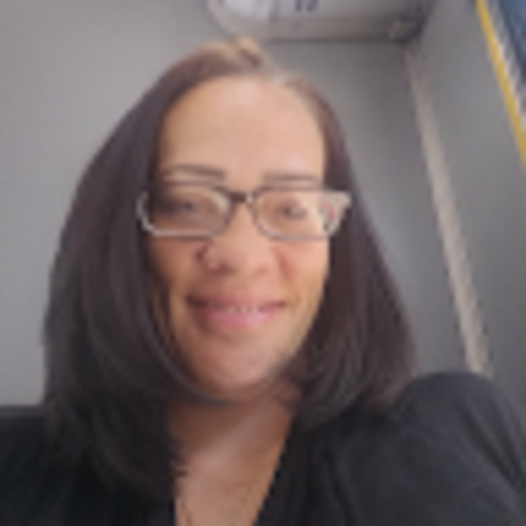 Meet your Posher, Jennifer - Picture 1 of 1